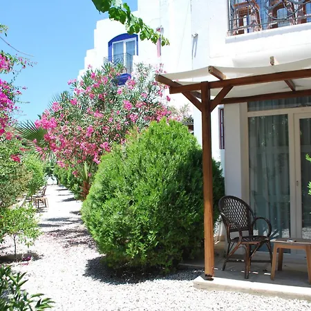 Serpina Hotel (Adults Only)-3